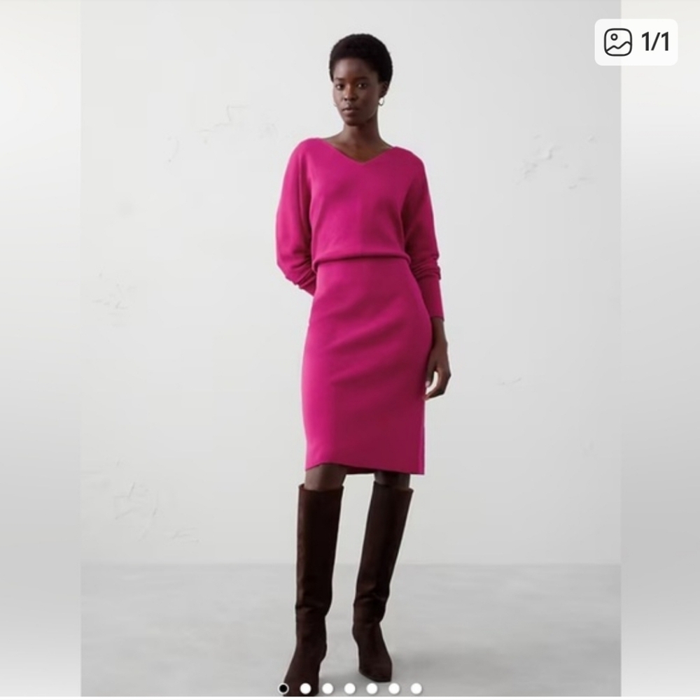 Banana Republic Fuchsia Pencil Skirt